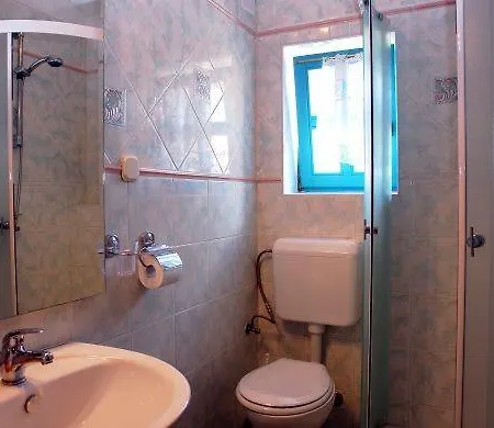 Sandra * Sveti Lovreč Pazenatički