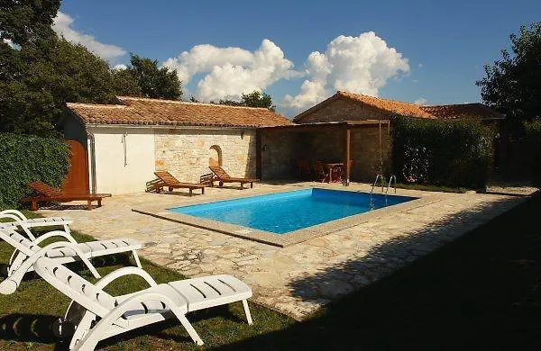 Vila Holiday Home Sandra Sveti Lovrec Pazenaticki
