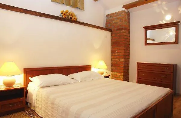 Holiday Home Sandra Vila *