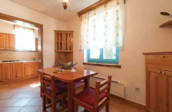 Holiday Home Sandra * Sveti Lovrec Pazenaticki