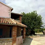 Sandra * Sveti Lovreč Pazenatički