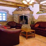 Sandra * Sveti Lovreč Pazenatički
