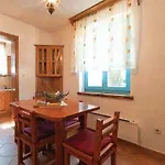 Sandra * Sveti Lovreč Pazenatički