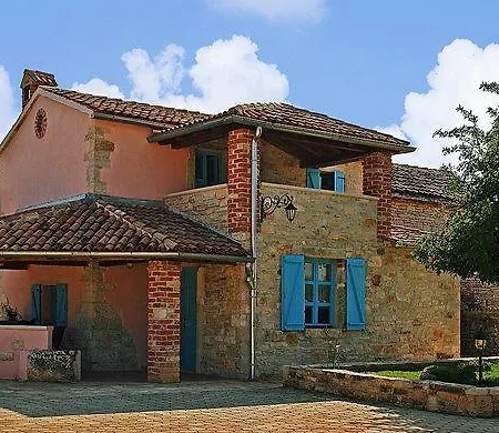 Vila Holiday Home Sandra